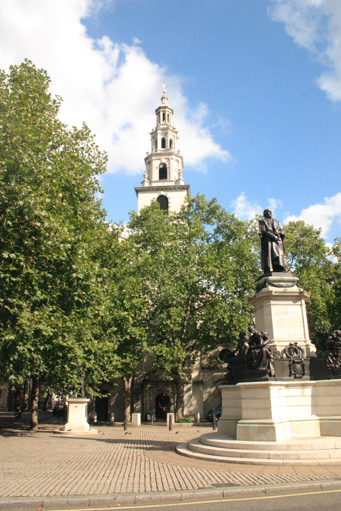 Statue of Gladstone on the Strand.