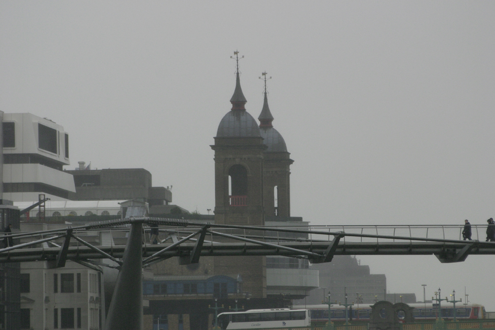 Millennium Bridge linking St Pauls Cathedral to the Tate Modern Gallery on the South Bank.