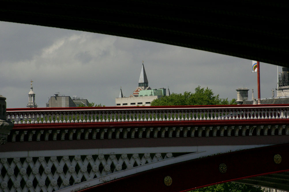 View framed by both Blackfriars bridges.